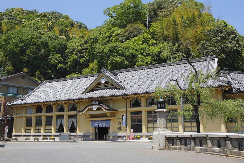 Отель Oyado Hakusan Hyogo Экстерьер фото
